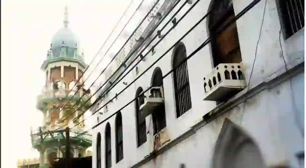 A snapshot of Muttrah near the entrance of the historic market