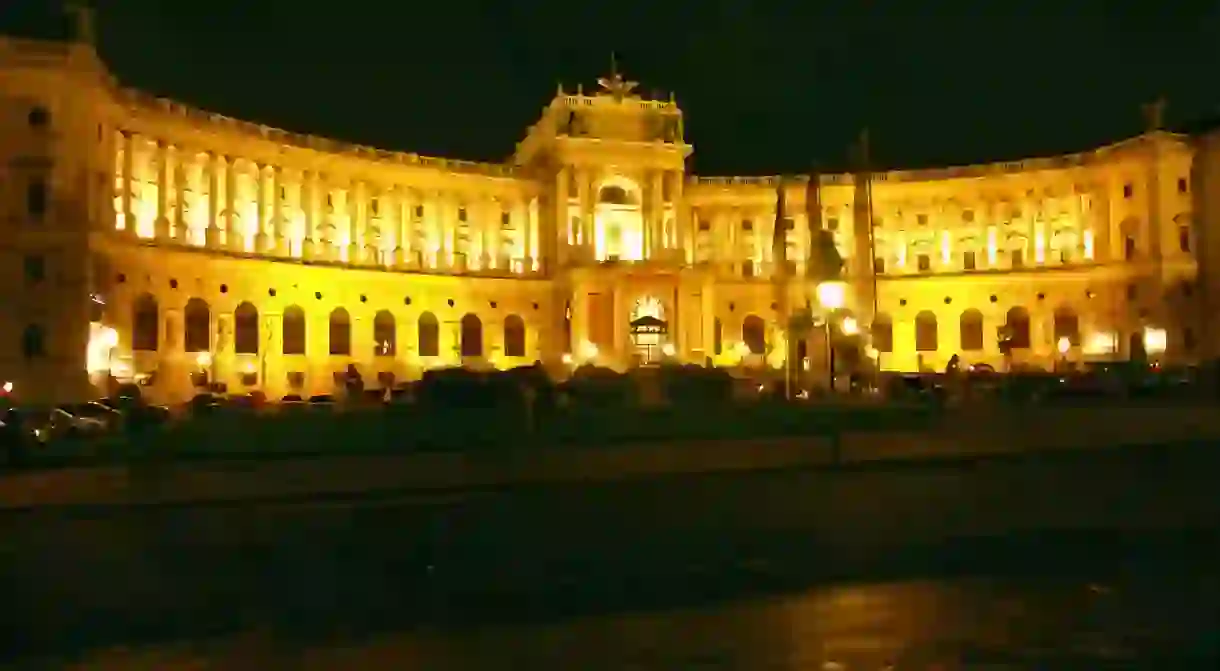 Viennas Hofburg Palace lit up at night