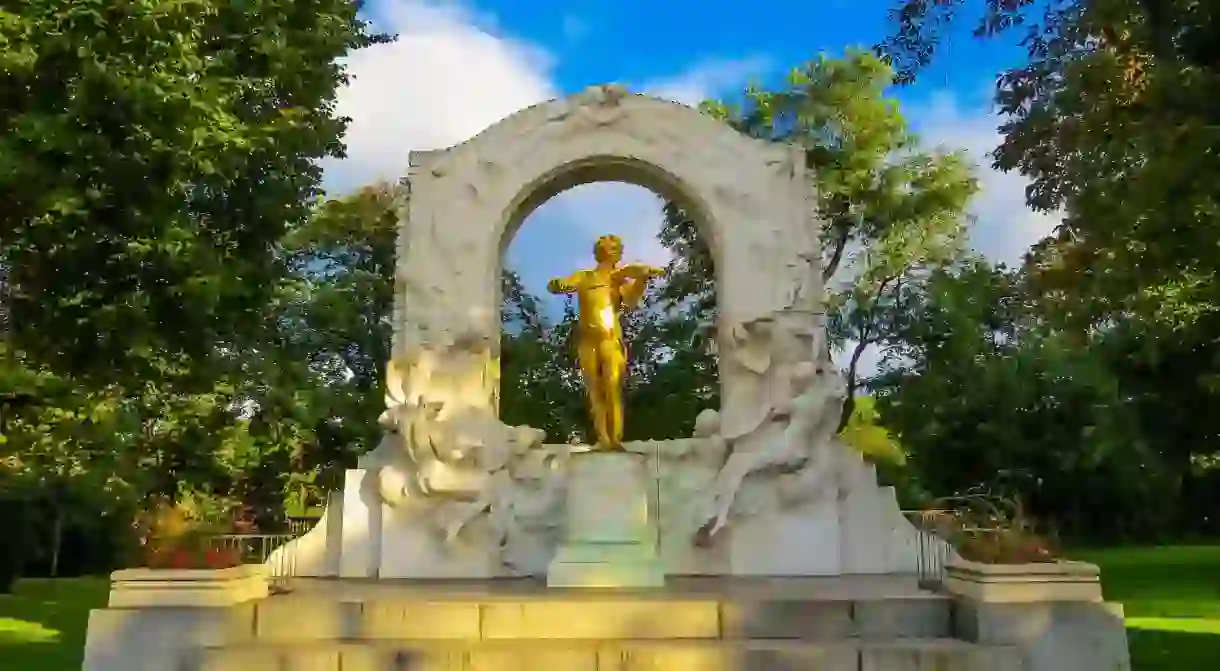 Statue of Strauss in Stadtpark