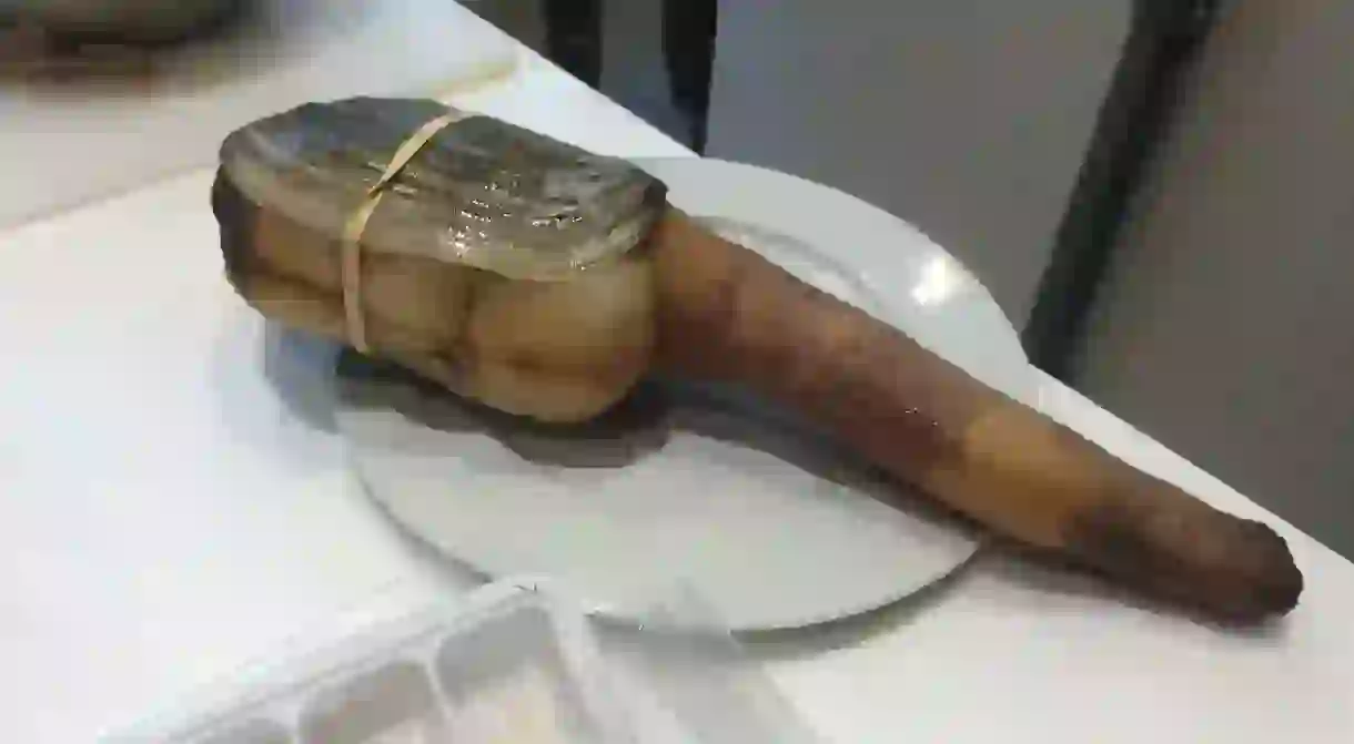 A geoduck