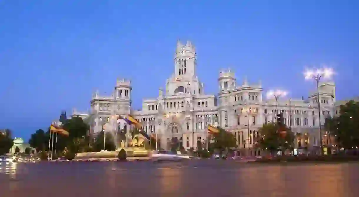 Palacio Cibeles at dusk