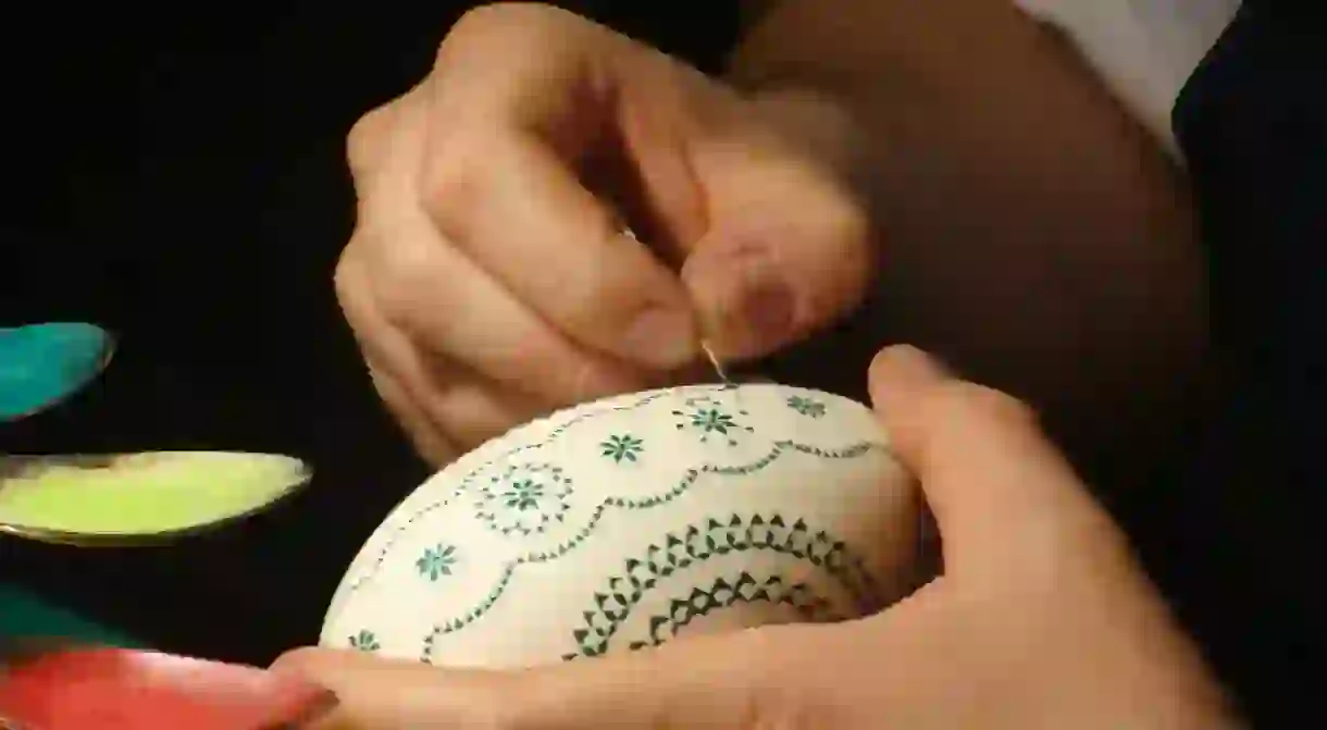 Easter egg decoration