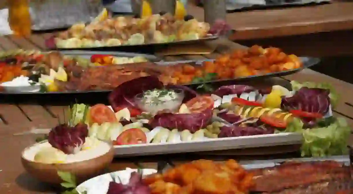 Romanian food platers