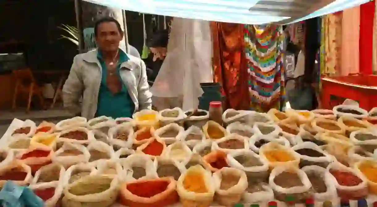 Gal Glicério, vendor at Rua Professor Ortiz Monteiro