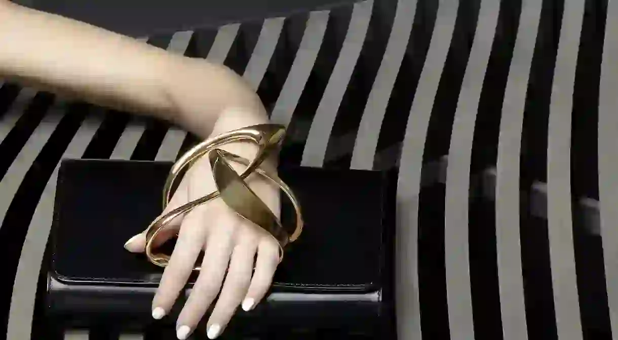 Loop Black clutch