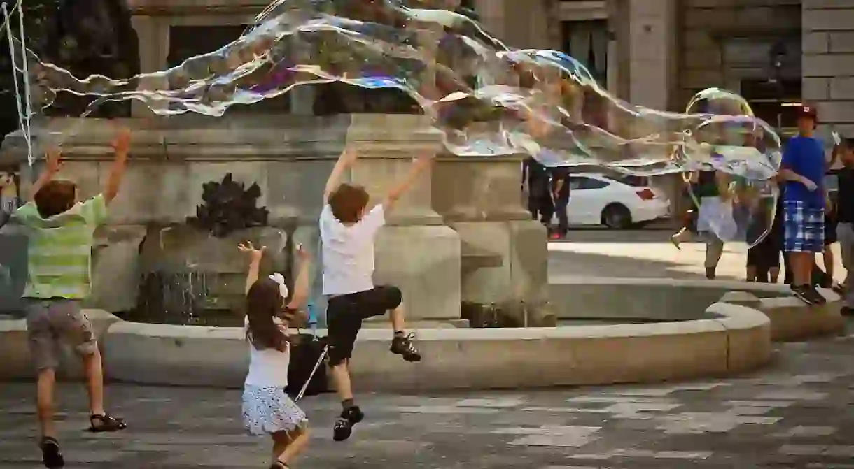 Chasing bubbles in Montreal