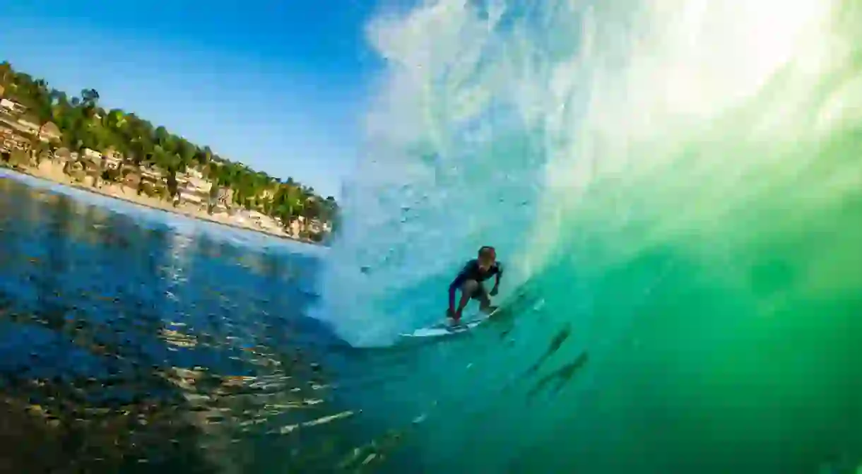 Nolan Rodgers, 15, catches barrel in Bali