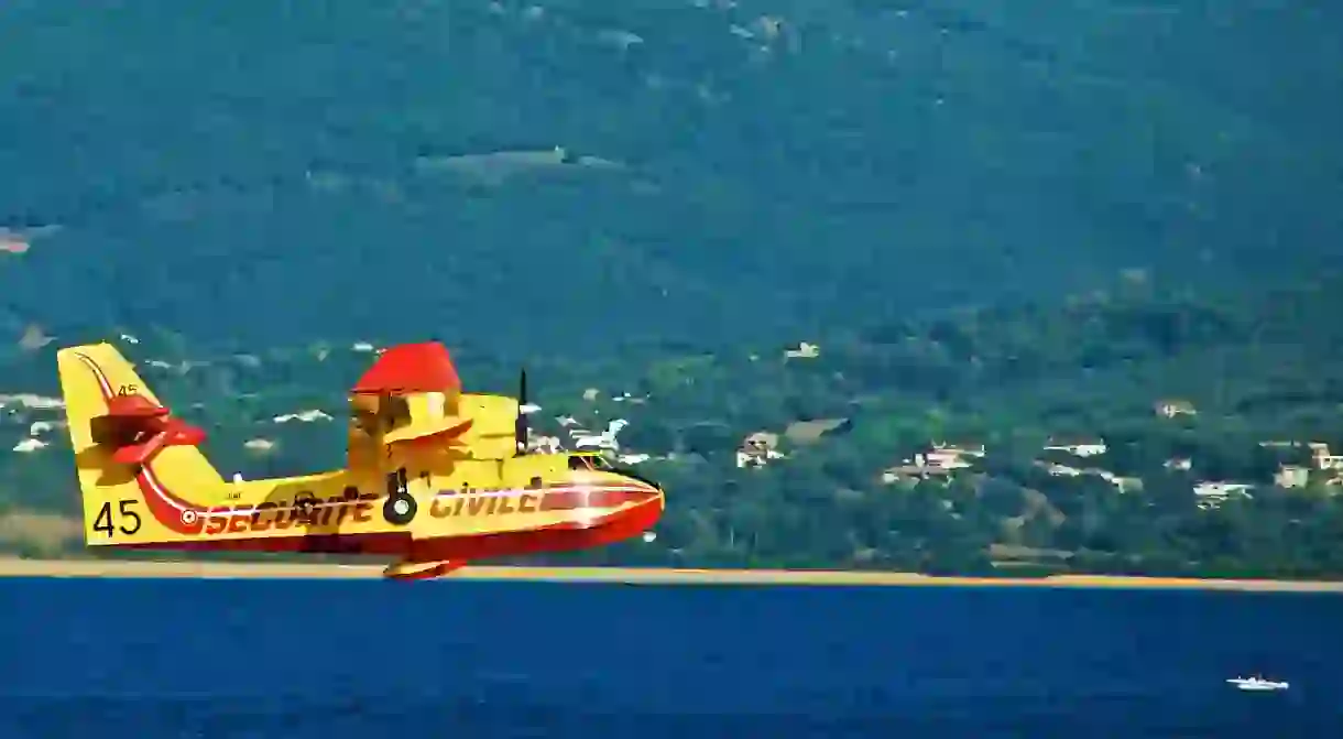 Canadair over the beach