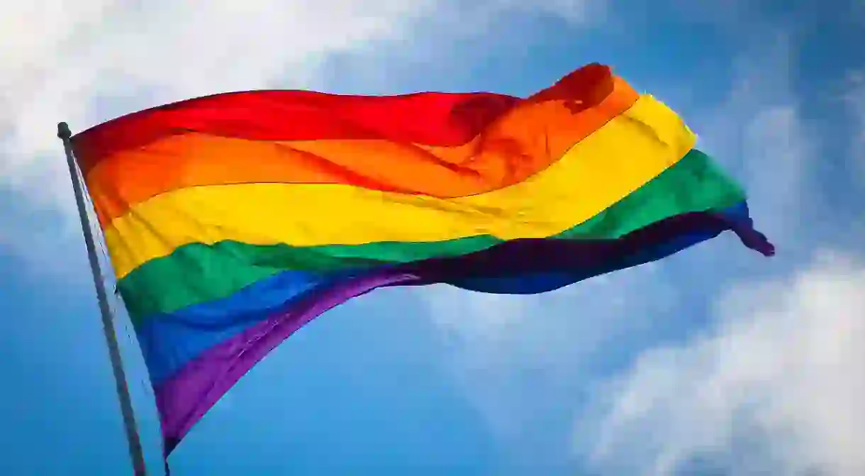 https://commons.wikimedia.org/wiki/File:Rainbow_flag_breeze.jpg