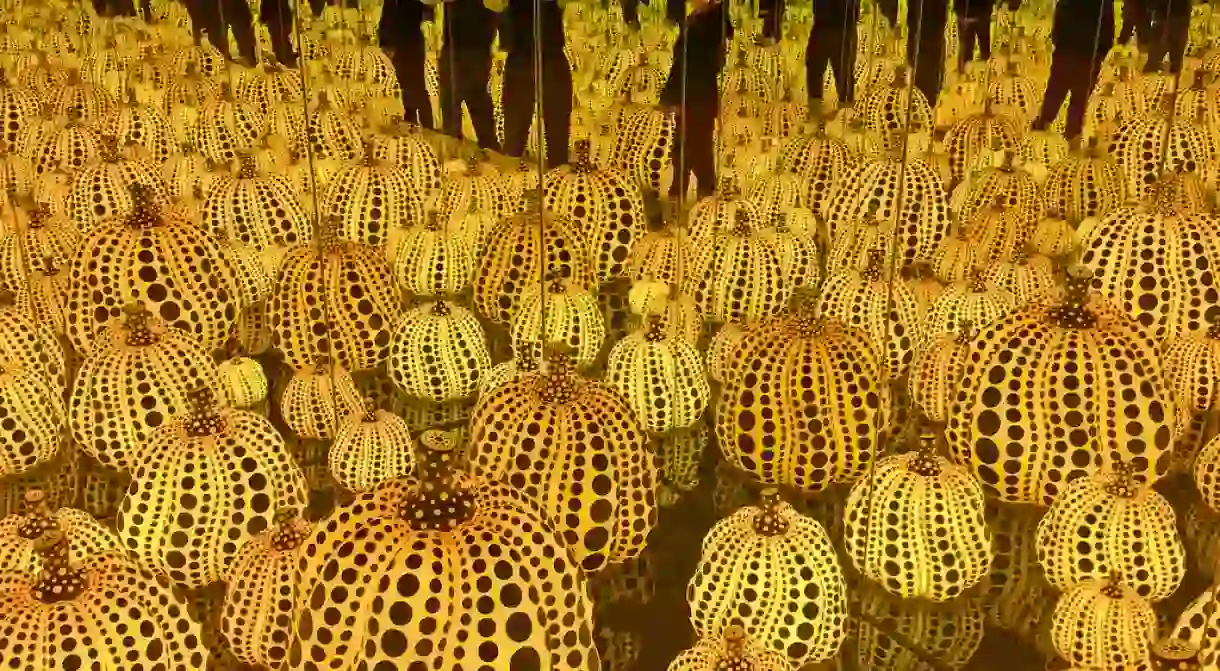 Yayoi Kusamas Infinity Mirrors - All the Eternal Love I Have for the Pumpkins installation, 2016