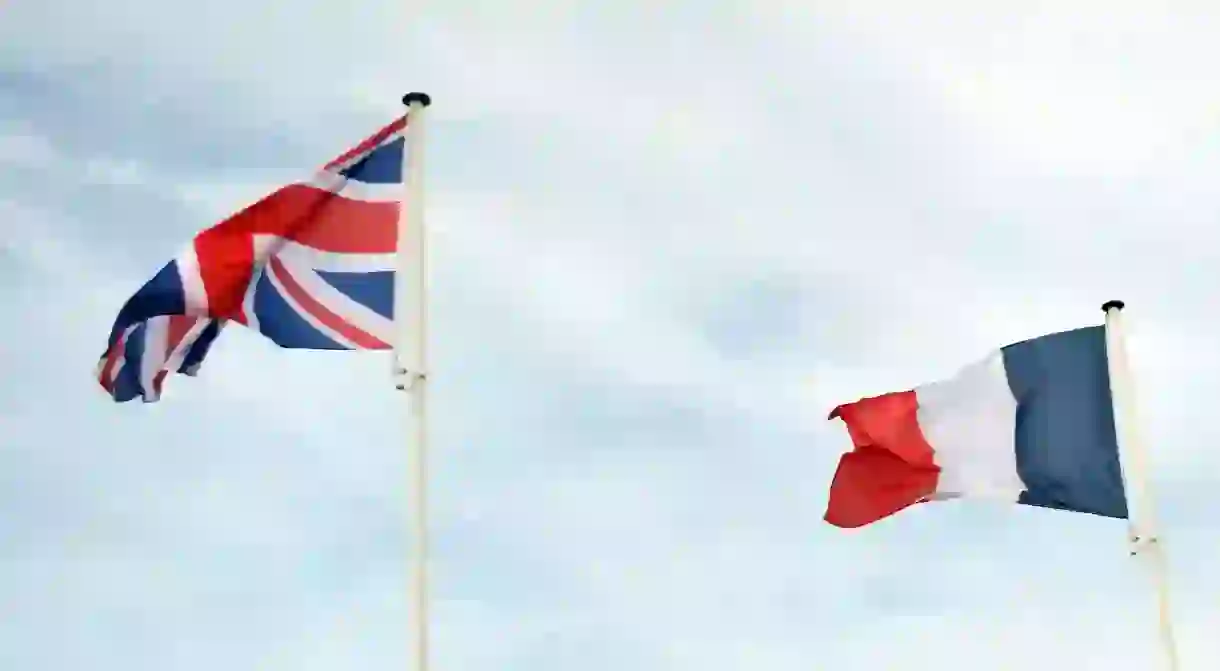 French and British flags │