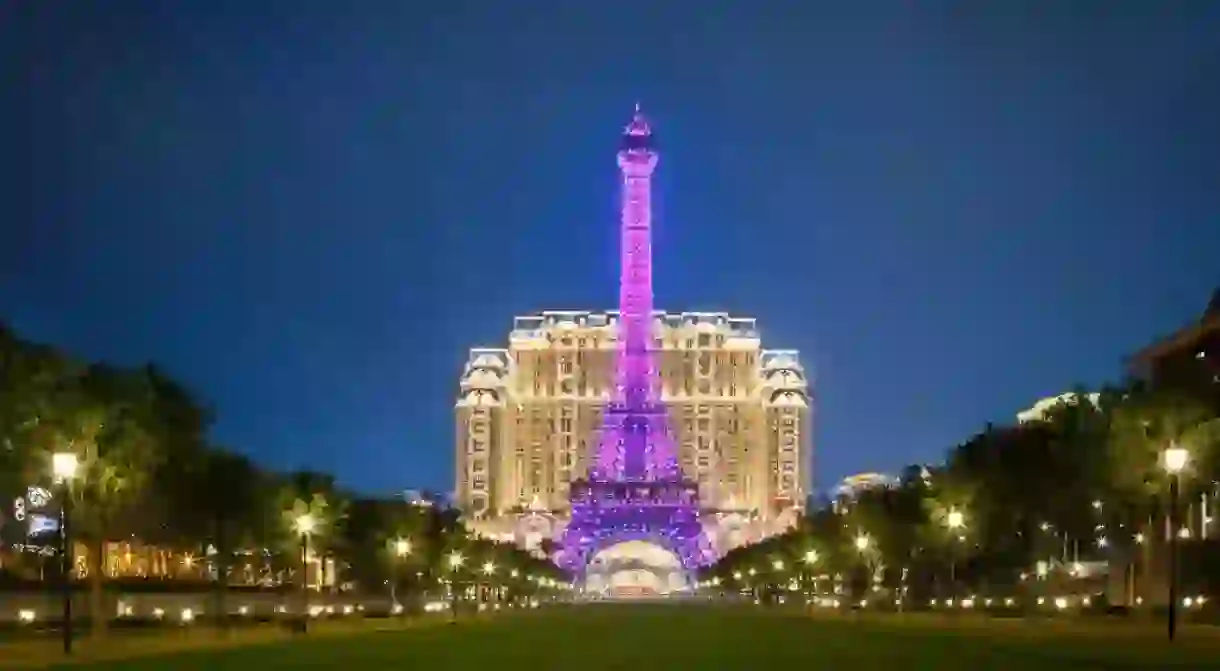 Parisian Macao