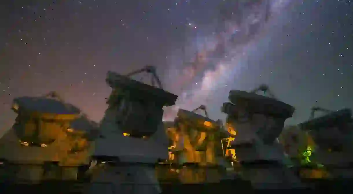 The stunning Milky Way above the antennas at the ALMA Observatory