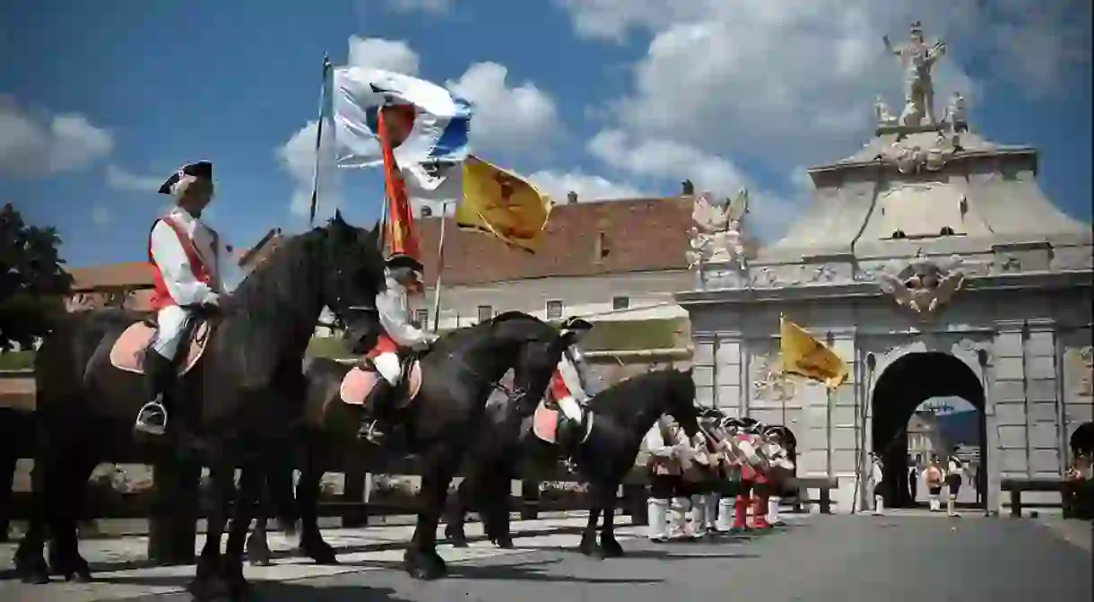 Change of the Guard at Alba Carolina