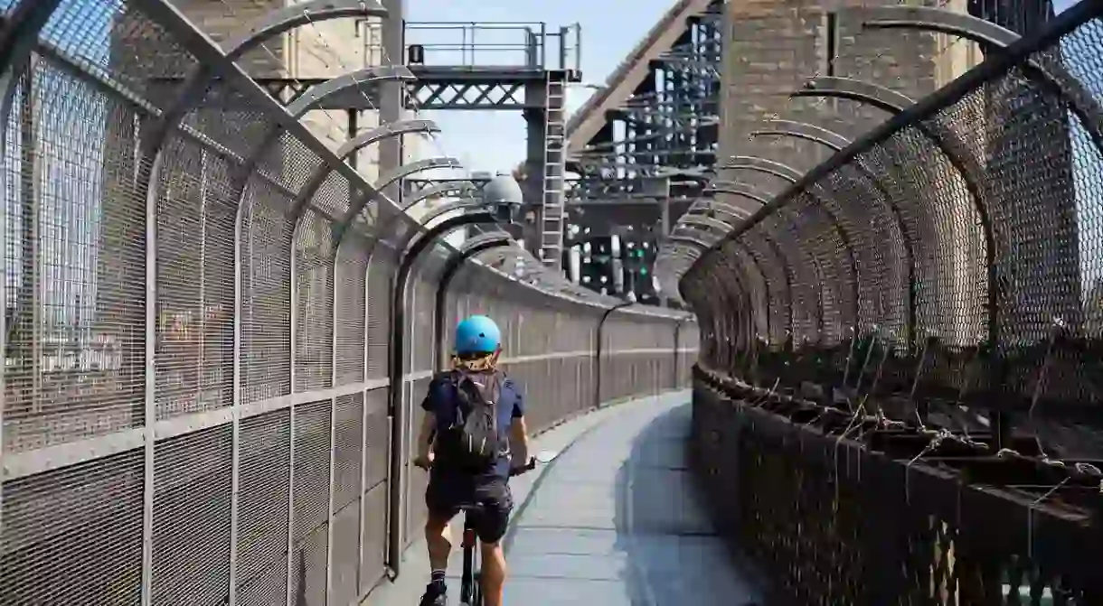 Sydney Harbour Bridge cyclist