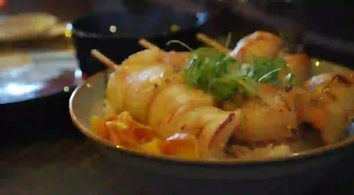 Seafood donburi