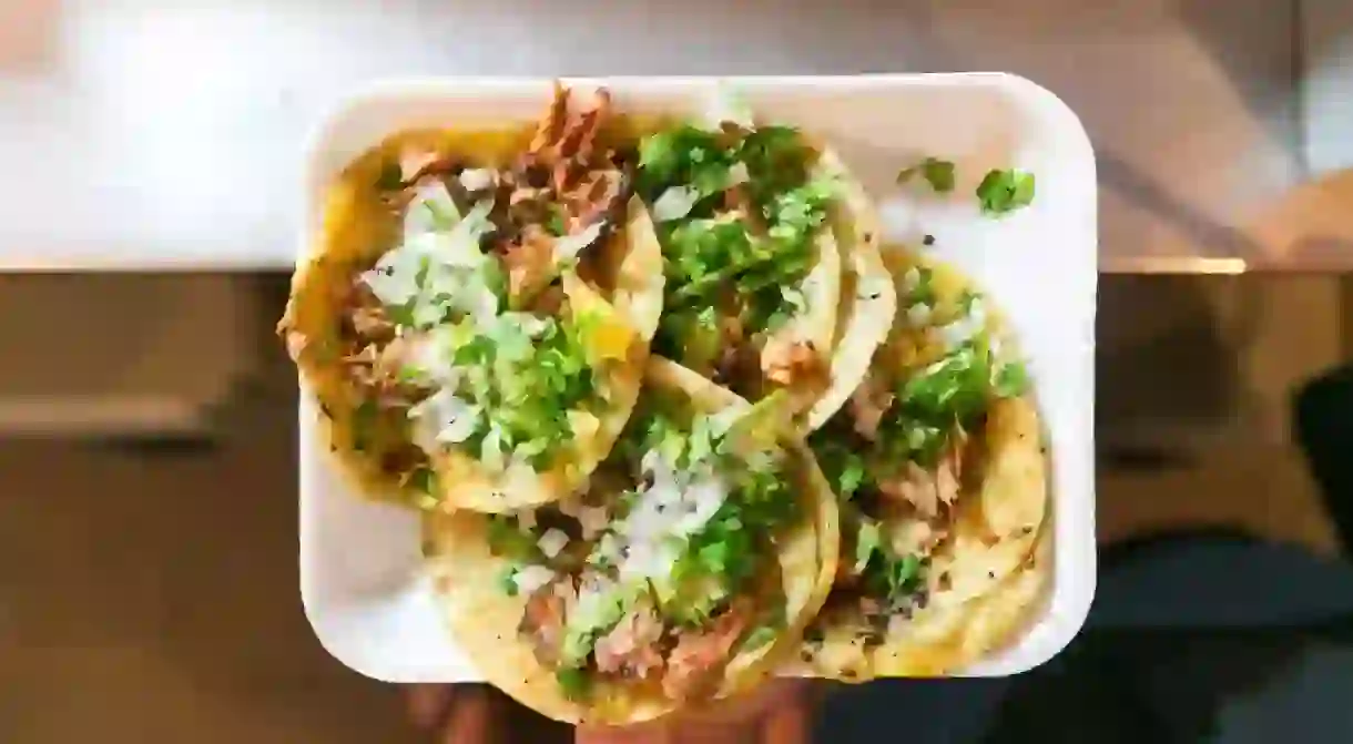 Tacos al pastor │