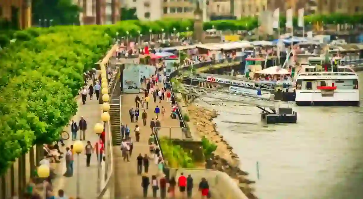 Rheinuferpromenade