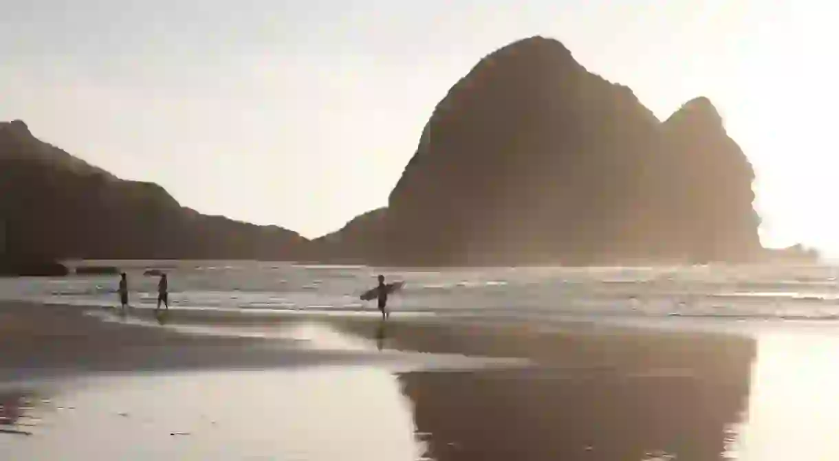 Taitomo Island, Piha Beach