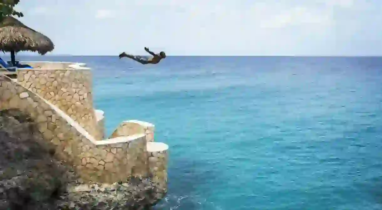 Cliff Diving, Ricks Cafe