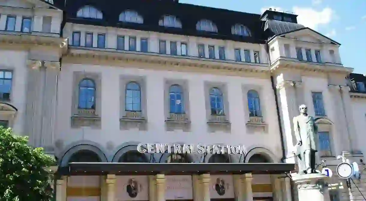 The beautiful outer facade of the station and the statue of Nils Ericson