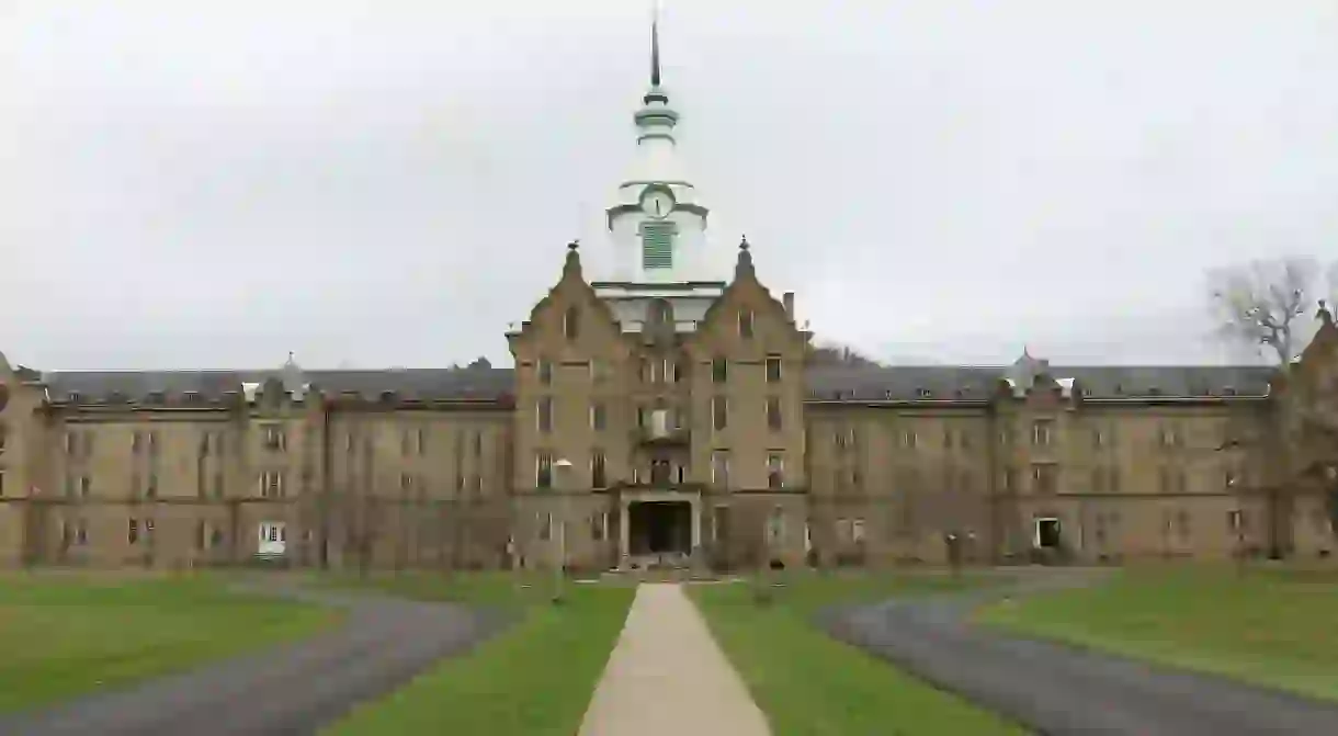 The exterior of Trans Allegheny Lunatic Asylum.