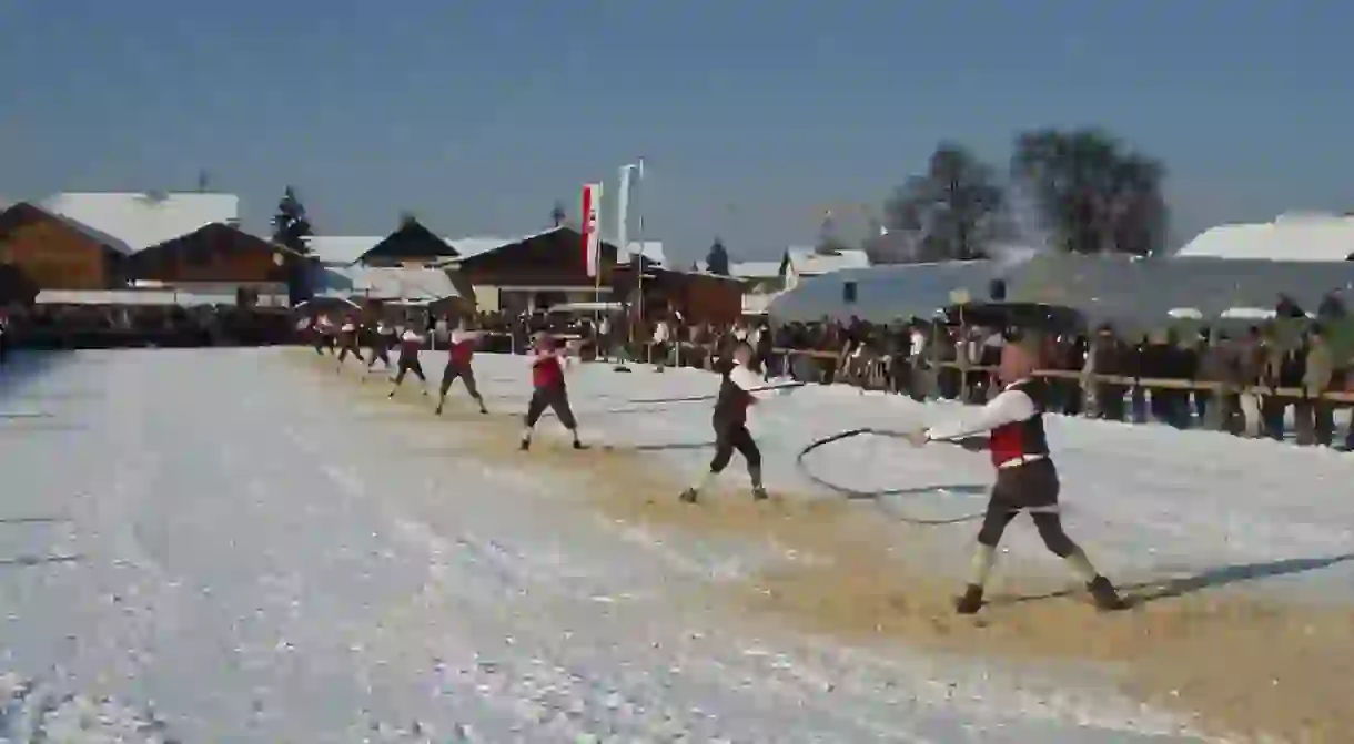 Aperschnalzen in Southern Germany