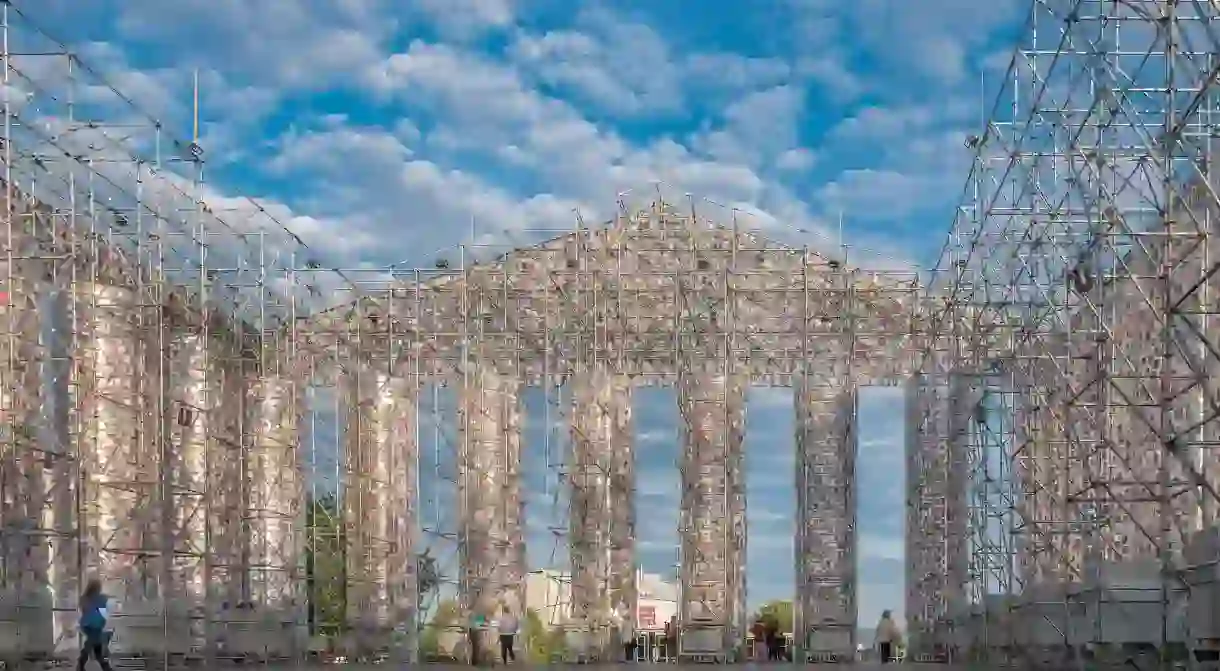 Marta Minujin, Parthenon of Books