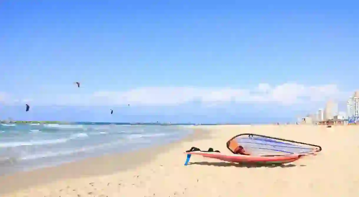 Kitesurfing on Tel Avivs beach, Israel