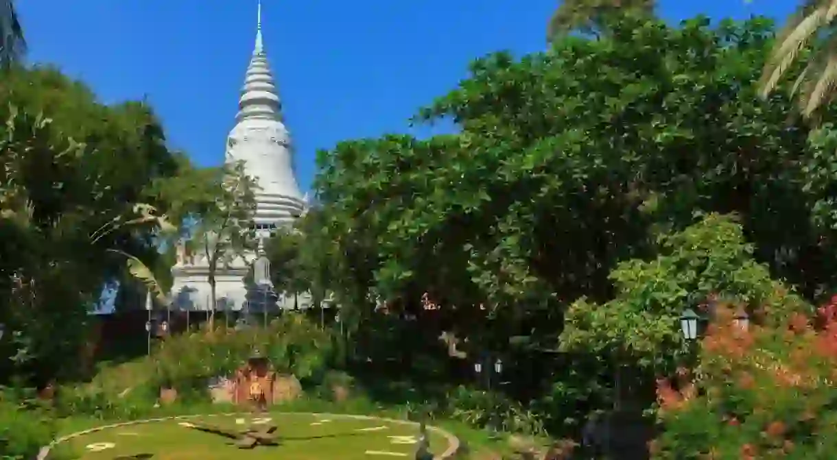 Wat Phnom calls Daun Penh home