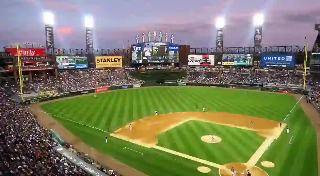 Chicagos White Sox play at dusk at Guaranteed Rate Field.