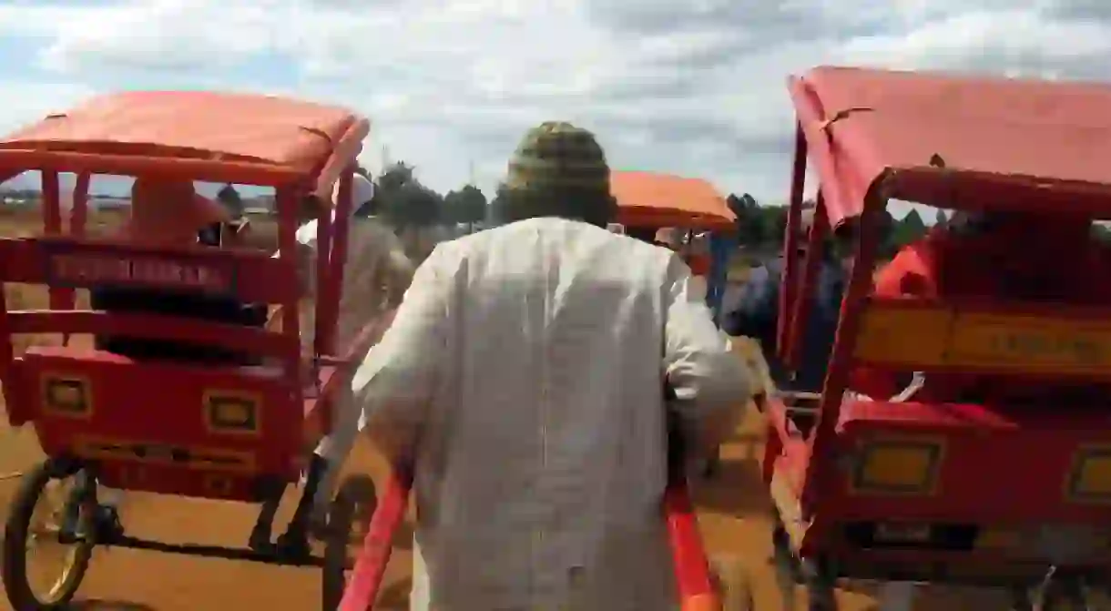 Pousse-pousse drivers in Antsirabe