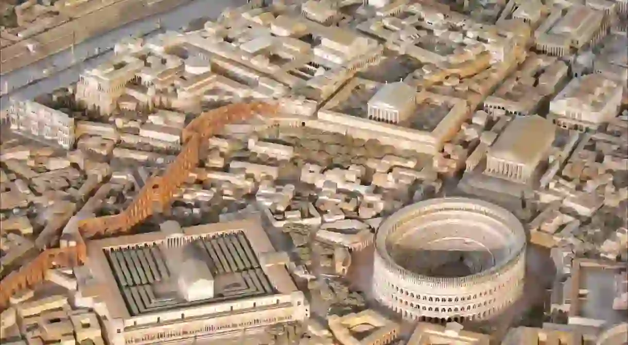 Gismondis model includes the Colosseum and the Aurelian Walls