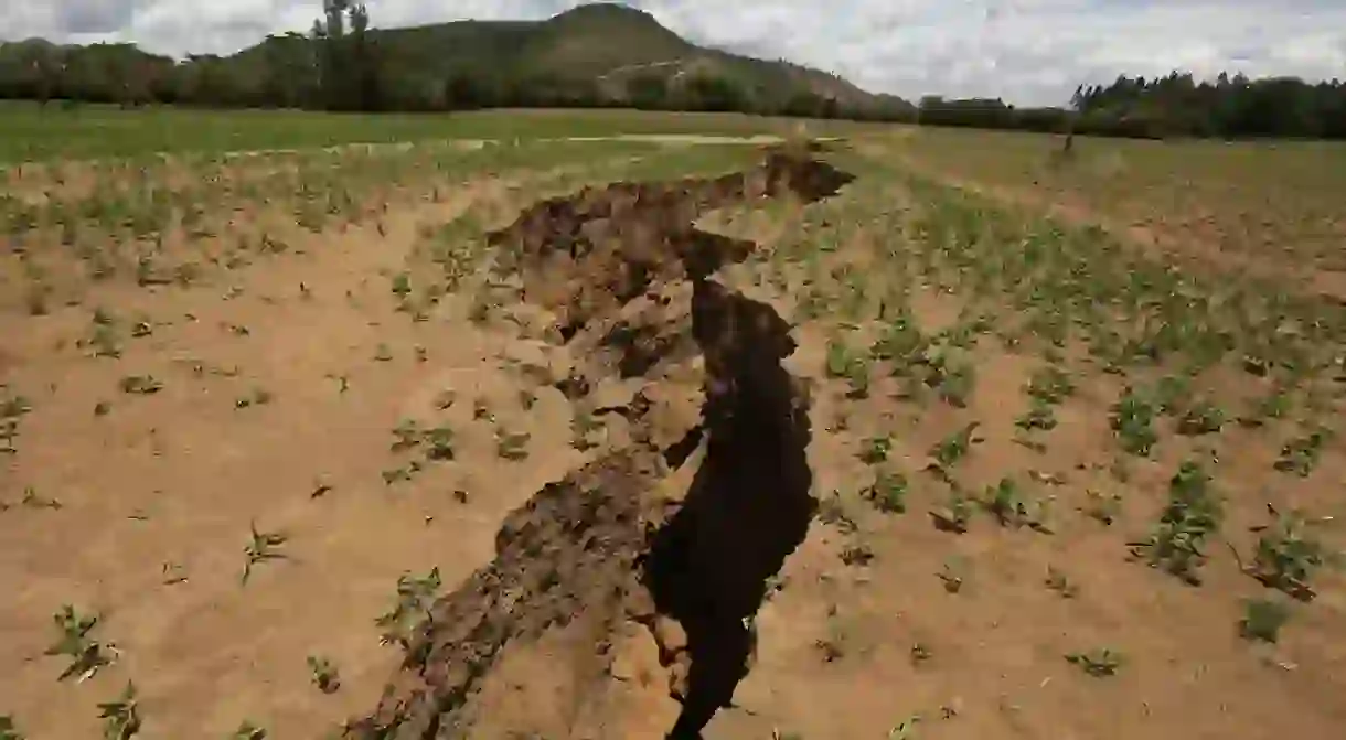 Mandatory Credit: Photo by DANIEL IRUNGU/EPA-EFE/REX/Shutterstock (9569193j) A huge crack that has sliced through the ground around the Rift Valley area close to Mai Mahiu town, some 50 km southwest of Nairobi, Kenya, 06 April 2018. The sudden appearance of the crack have forced residents to flee their homes and farms. The fissures may be caused by seismic activity and erosion caused by heavy rains. Huge cracks develop along Kenyas Rift Valley town of Mai Mahiu - 06 Apr 2018