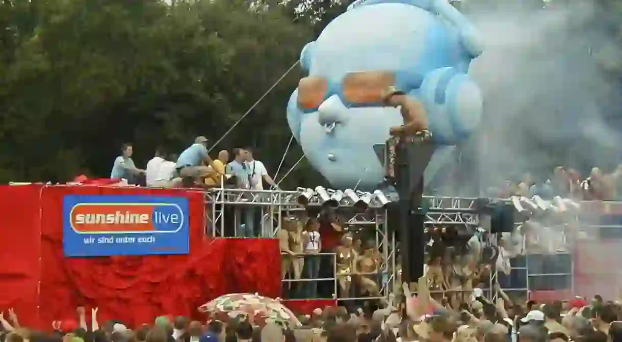 Berlin Love Parade in 2002