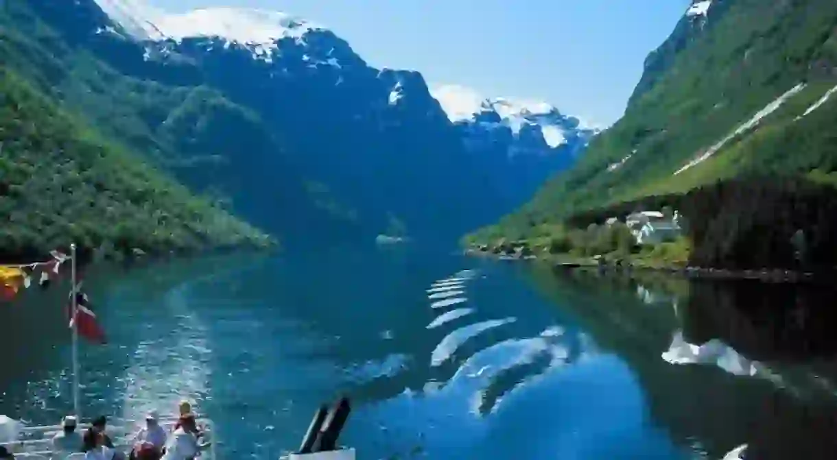 Cruising the Nærøyfjord