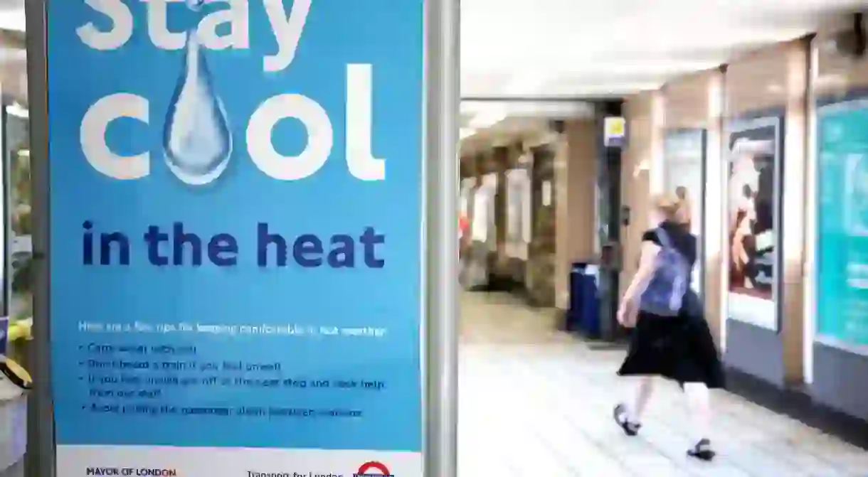 Hot weather advice in a London Underground station