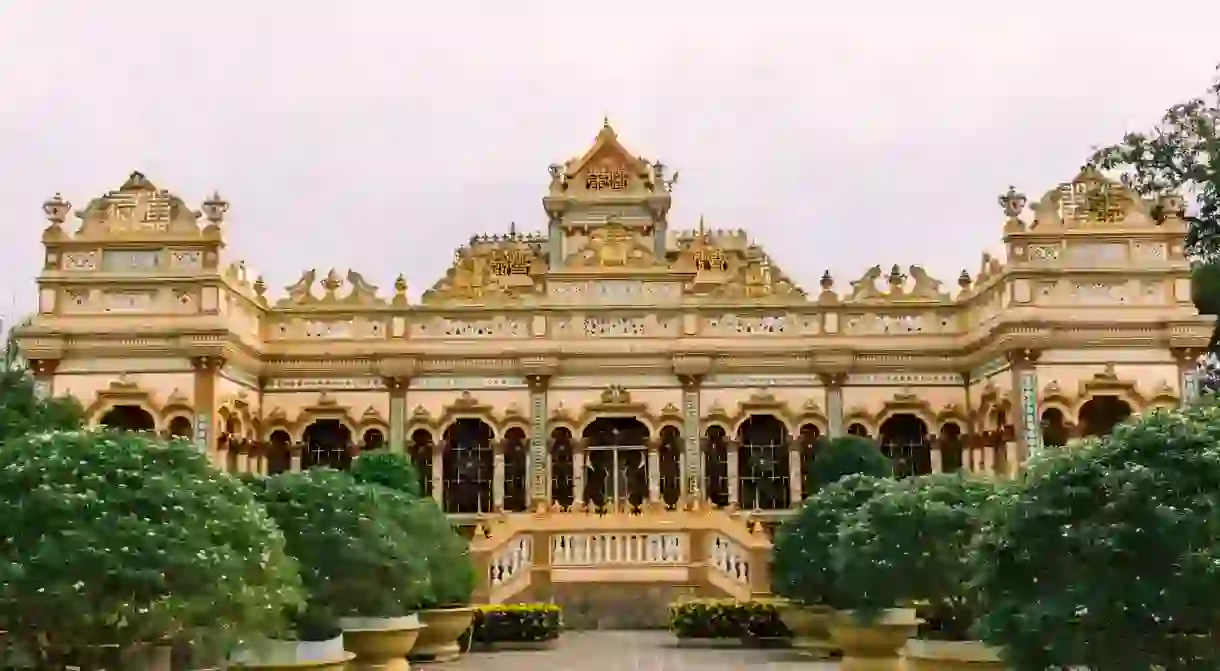 The Vĩnh Tràng Pagoda is a wonderful sight