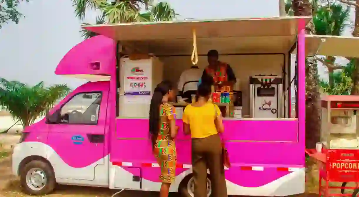 A food truck on Sakana Island