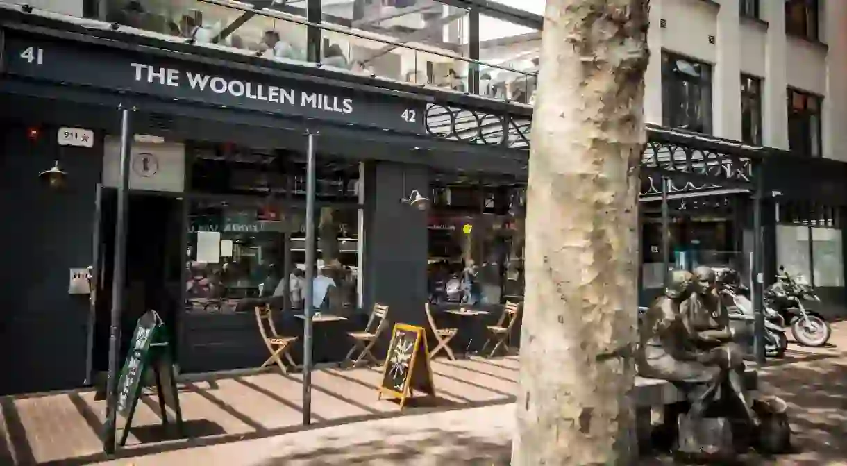 The Woollen Mills overlooks the Ha’Penny Bridge and River Liffey