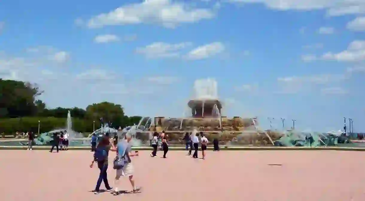 Buckingham Fountain is in the center of Grant Park