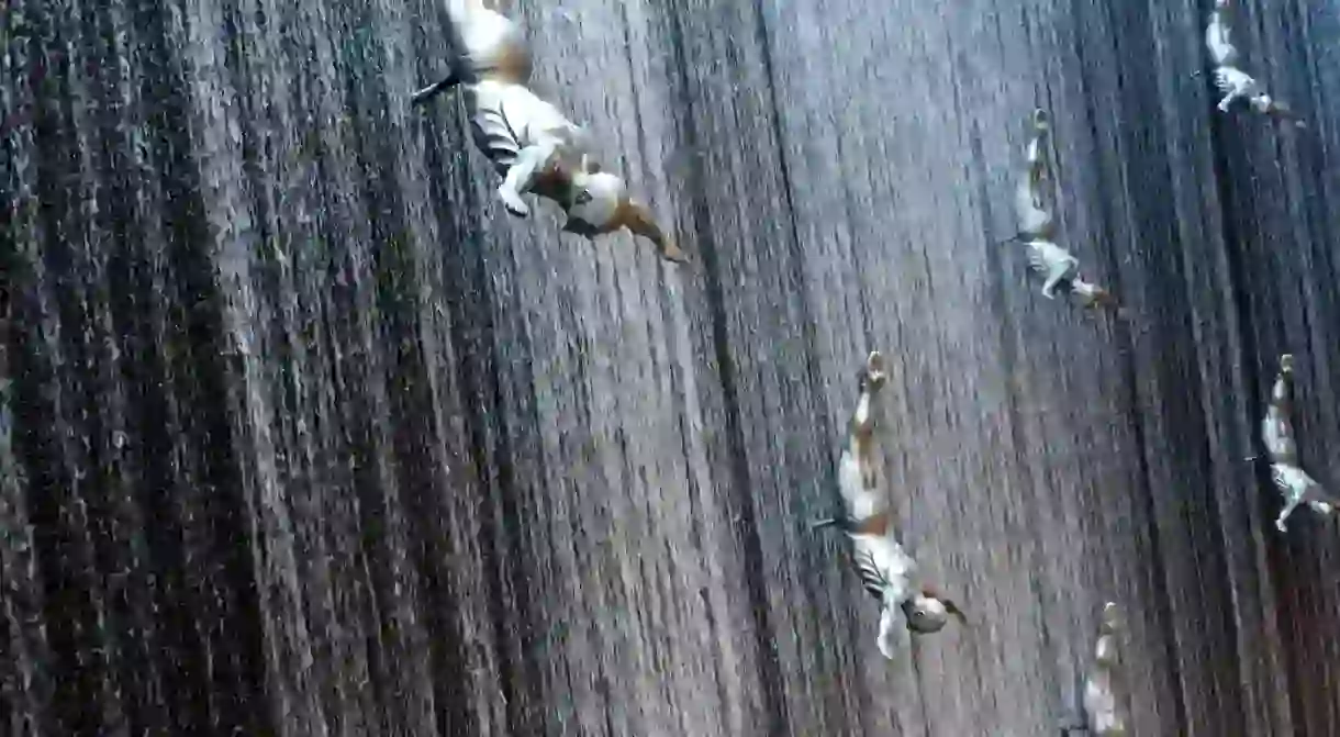 Sculpture on the fountain in Dubai Mall