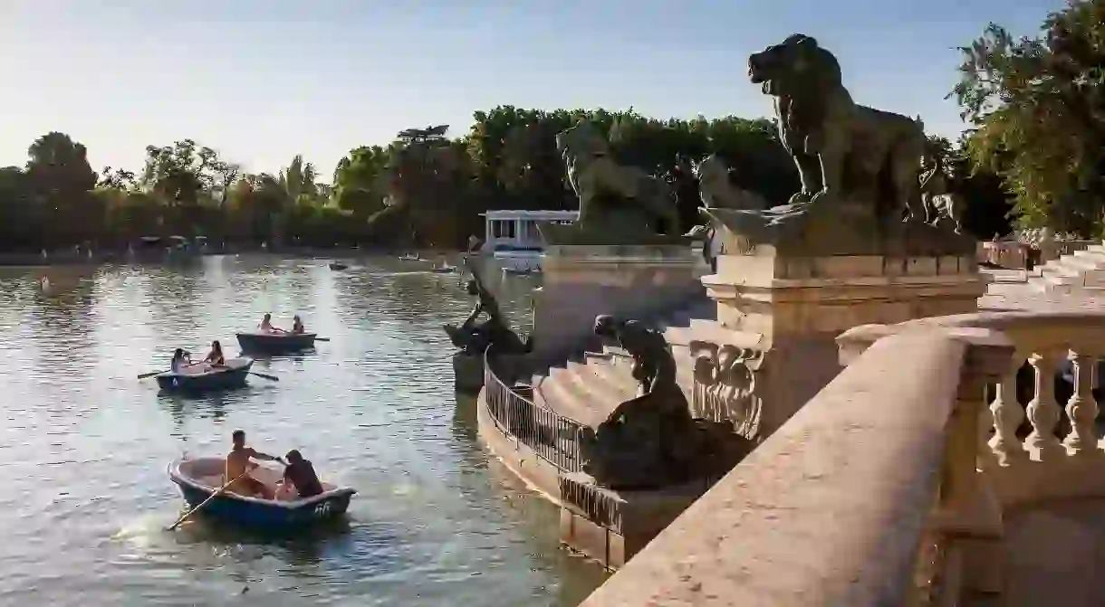 Hire a rowing boat in Retiro Park on your trip to Madrid