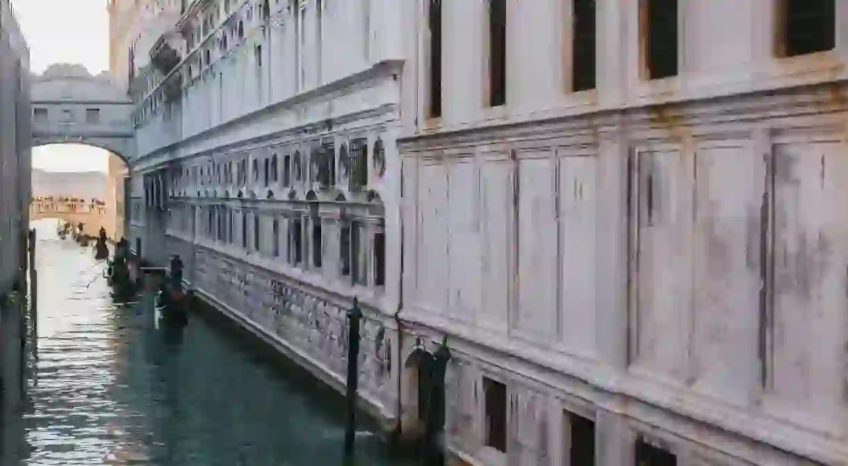 Find the best place to rest your head after a day visiting renowned sights like the Bridge of Sighs