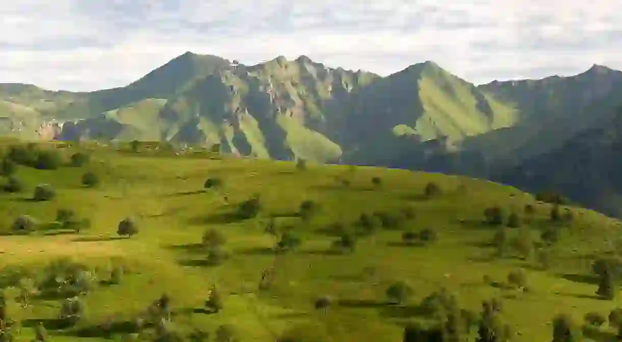 The rugged Auvergne region features rolling hills and vineyards