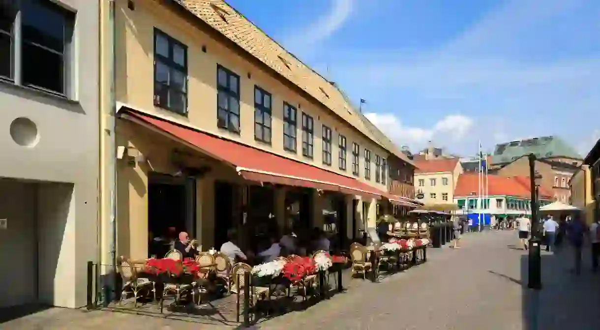 Lilla Torg in Malmös old town is a popular summer hangout place