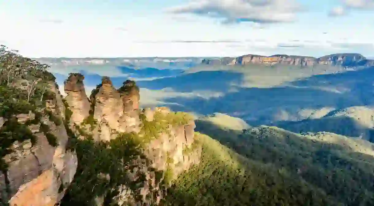 Visit the Blue Mountain regions most famous and accessible attraction – The Three Sisters