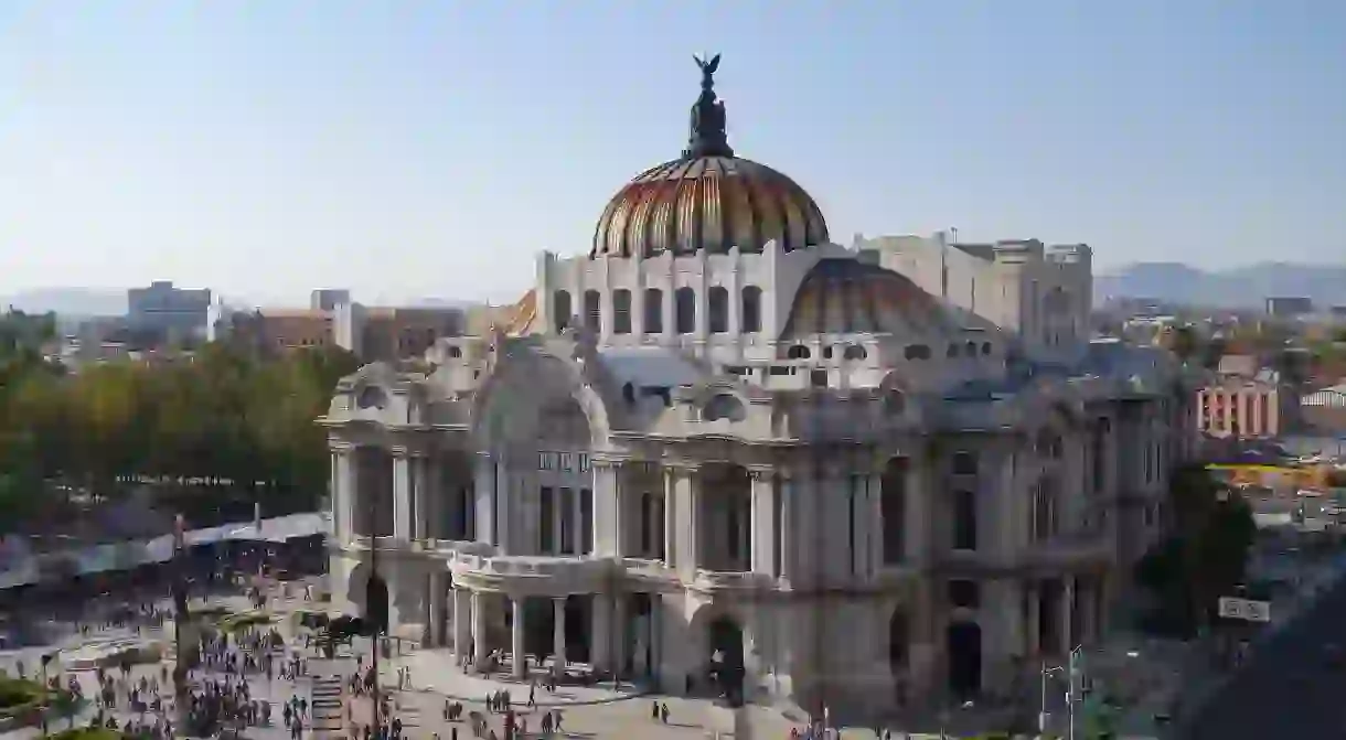 The Palacio de Bellas Artes (Palace of Fine Arts) is a must-visit museum in Mexico City