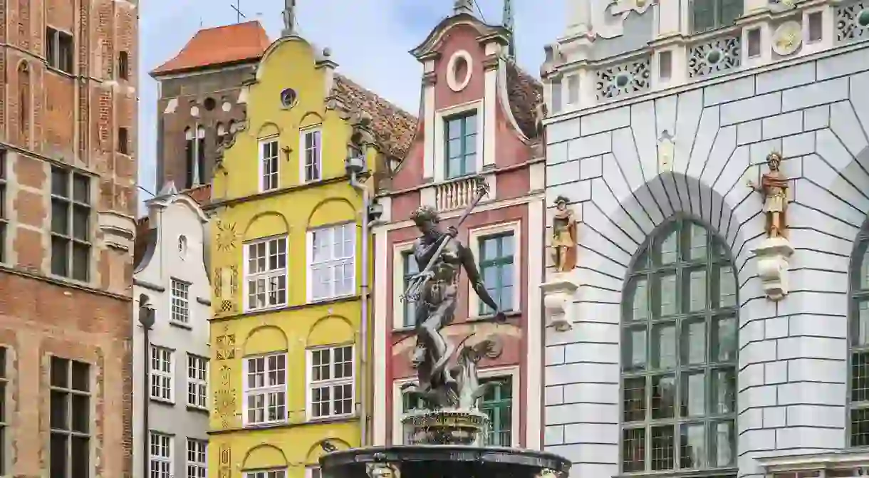 Poland, Pomerania, Gdansk (Danzig), Neptunes Fountain Statue at Long Market (Langer Markt/Dlugi Targ)