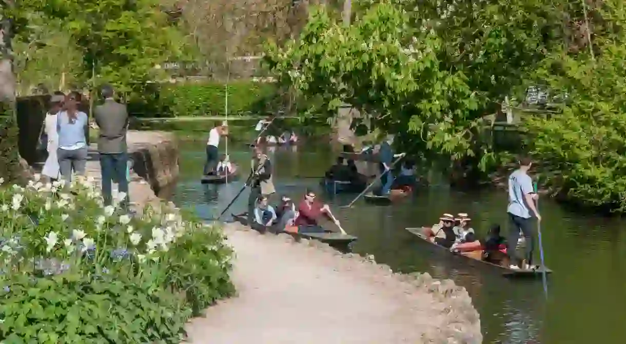 People enjoy Oxford Botanic Garden and punting on the River